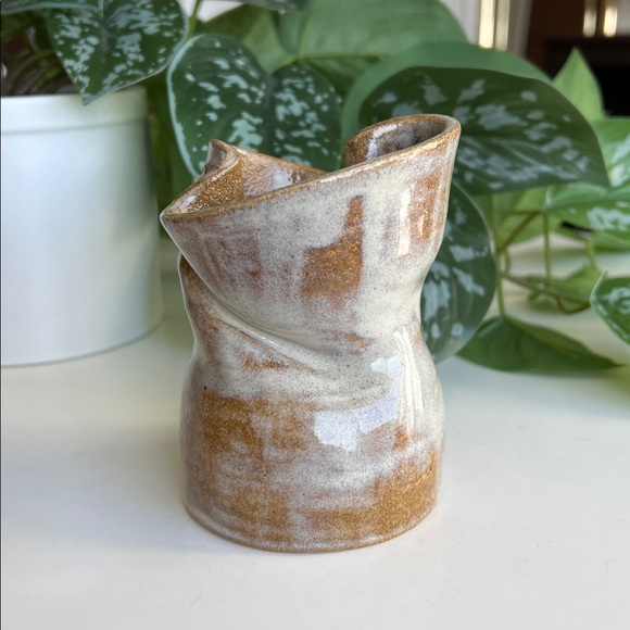 Handmade Studio Pottery Vase Crinkled Vintage - Picture 6 of 13